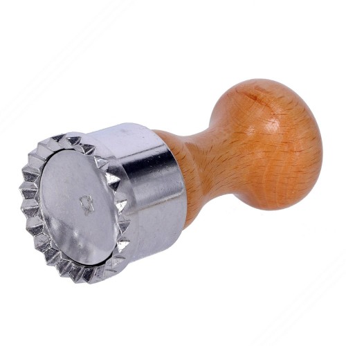 https://www.tagliapasta.com/395-large_default/round-shaped-aluminum-stamp-with-automatic-ejector-for-cutting-ravioli-diameter-48-mm.jpg