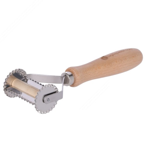 https://www.tagliapasta.com/997-large_default/pasta-cutter-with-steel-toothed-blades-for-making-ravioli-tortelli-tortelloni-56mm.jpg